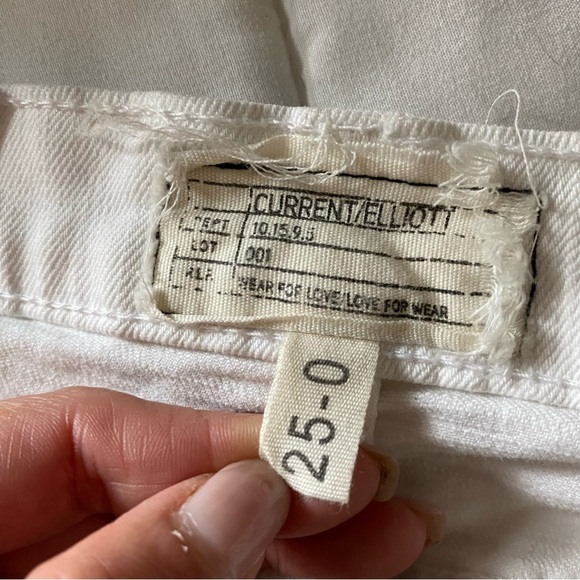 Current/Elliott The Fip Flop Sugar White Jeans Flare Raw Fringe Hem Edgy Sz 25 - Picture 14 of 15